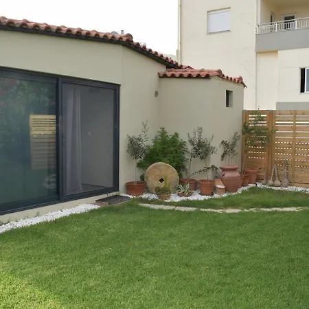 Agrokipos Tiny شقة *
